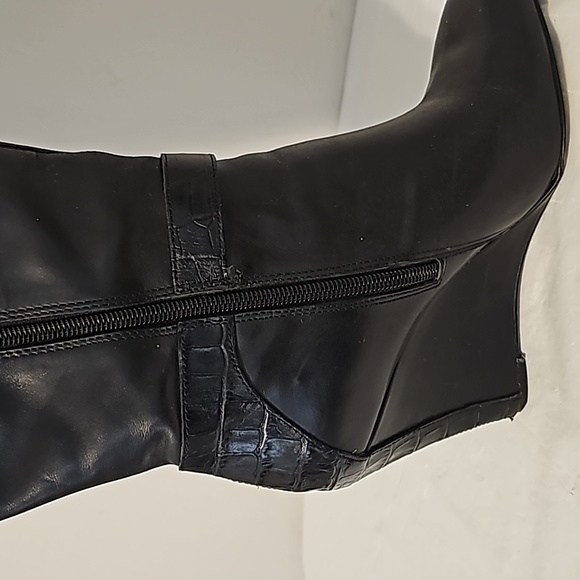 Ann Taylor Black Leather Wedge Boot - Picture 5 of 6